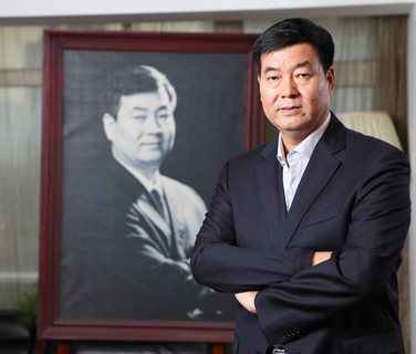 三八婦樂(lè)集團(tuán)董事長(zhǎng)袁曉峰：業(yè)績(jī)不是喊出來(lái)的
