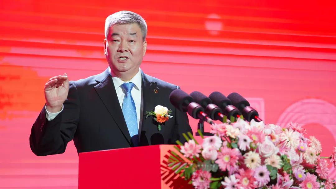 三八婦樂袁曉峰：堅持源于守護女性健康的初心?。ㄔ?月29日三八婦樂成立29周年暨第四屆財智女性發(fā)展大會上的講話）